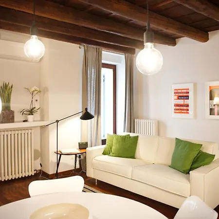 Santa Cecilia Apartment *